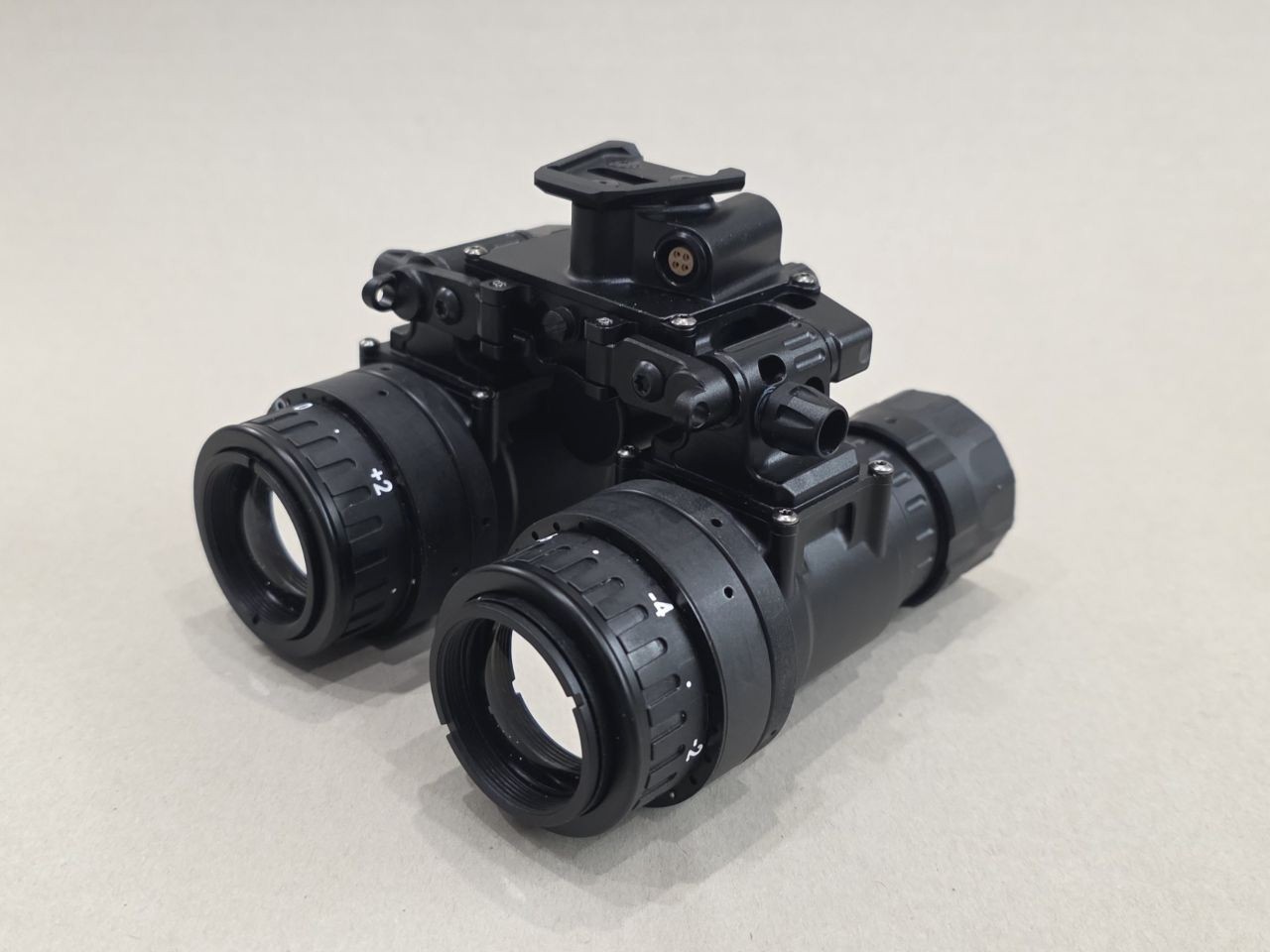 Steele Industries Nighthawk-MG | Photonis - Image 3